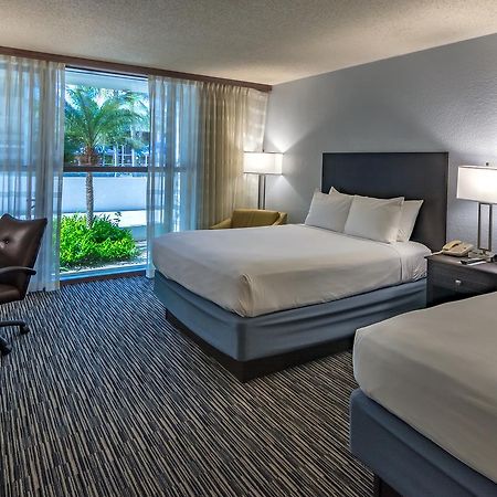 Sawgrass Grand Hotel And Suites Sports Complex Sunrise Exterior photo